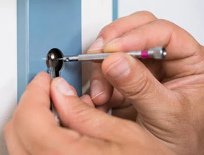 Super Locksmith Services Enfield, CT 860-352-0735 Super Locksmith Services Enfield, CT 860-352-0735 - 29-15