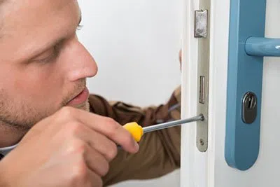 Super Locksmith Services Enfield, CT 860-352-0735 Super Locksmith Services Enfield, CT 860-352-0735 - 29-3